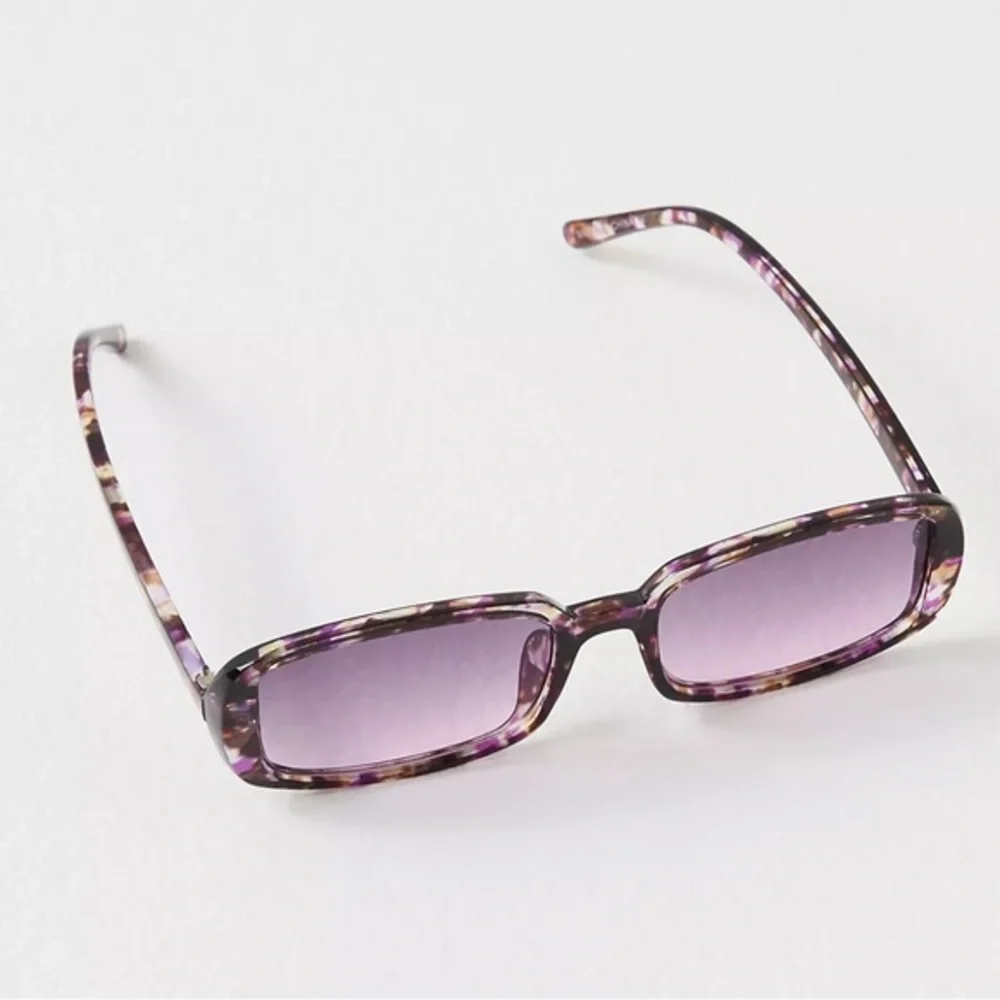 Free People SoHo Slim Square Sunglasses
